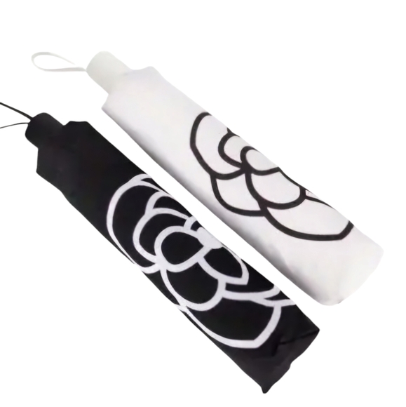 Camilla Flower Umbrella in Black or White NWOT - Picture 4 of 5